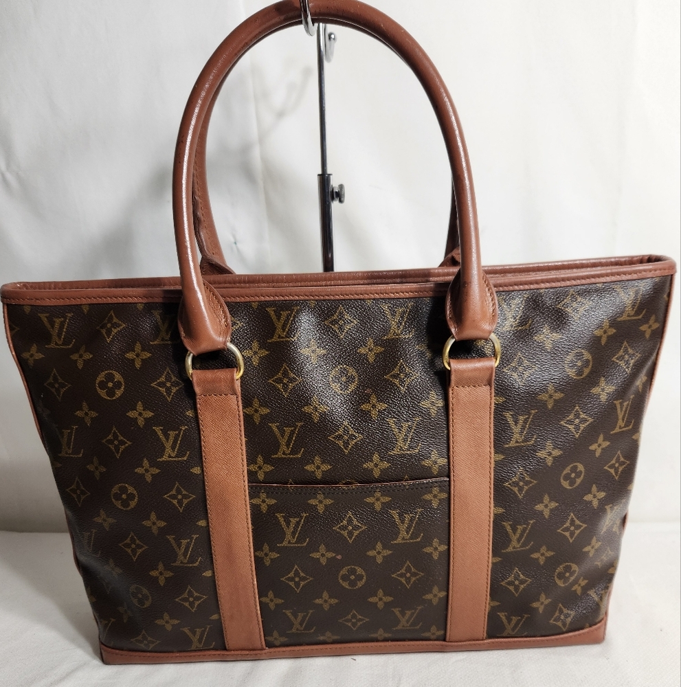 Louis Vuitton Monogram Tote Bag